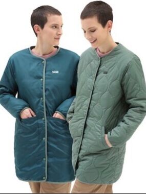 Van Forces Reversable Button-Down Puff Jacket in Green/Blue Women's Size XL